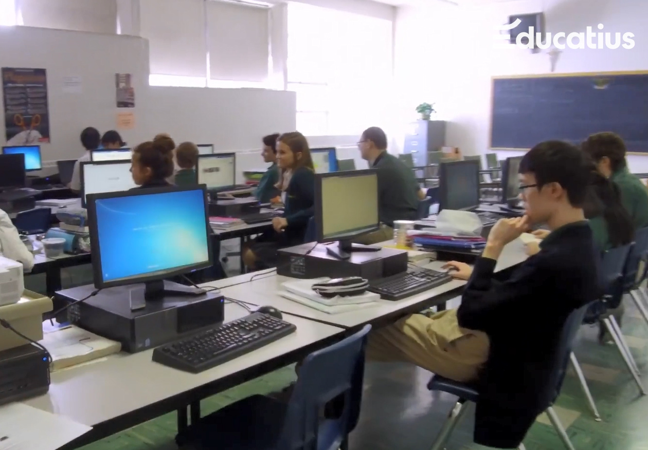 在美国留学是如何选课的？